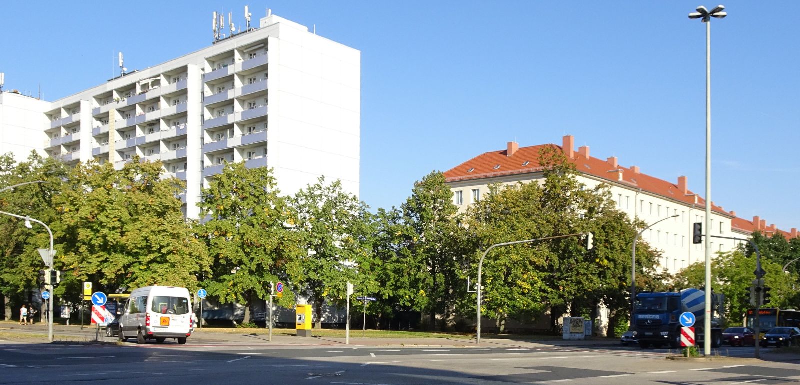 Heutige Lage: Kreuzung Budapester Stra&szlig;e/N&uuml;rnberger Stra&szlig;e nord&ouml;stlich davon 